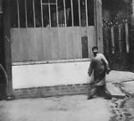 Watch Man Walking Around the Corner Solarmovie