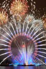 Watch New Year\'s Eve Fireworks From London Solarmovie