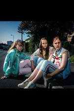 Watch Three Girls Solarmovie